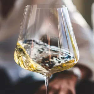 Hvidvinssmagning og tapas på Café Fleuri i Odense d. 28. august kl. 18.00